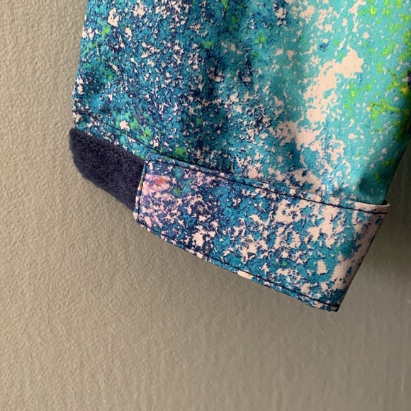 NWOT all in motion windproof Coat. - Picture 2 of 8